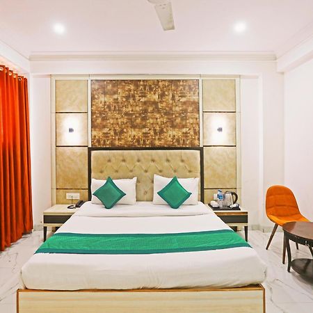 The Almora Residency - Complimentary Airport Trasnfer Hotel New Delhi Exterior foto