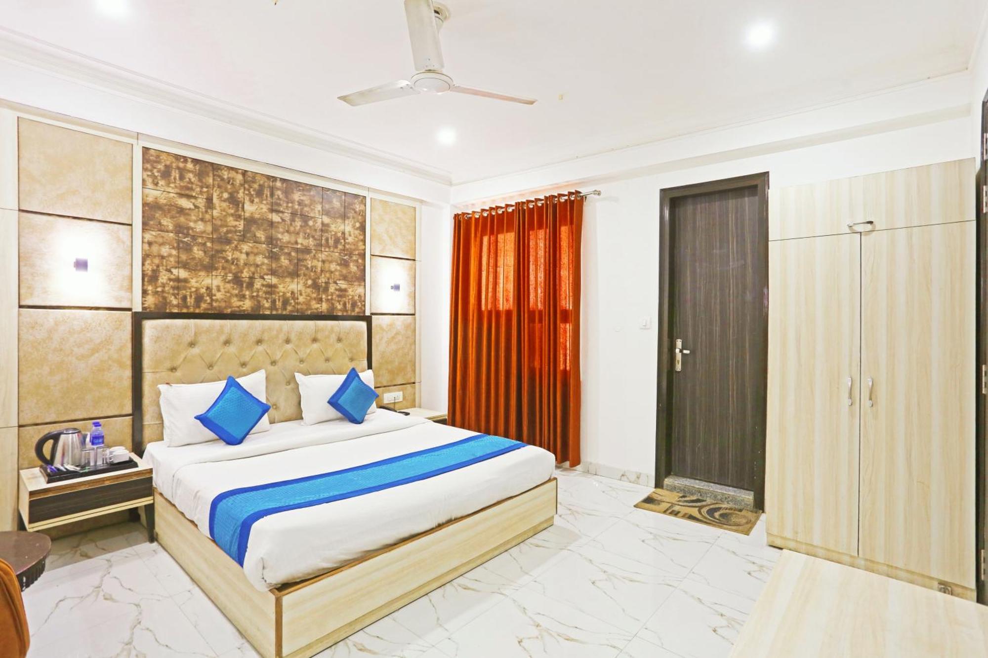 The Almora Residency - Complimentary Airport Trasnfer Hotel New Delhi Exterior foto
