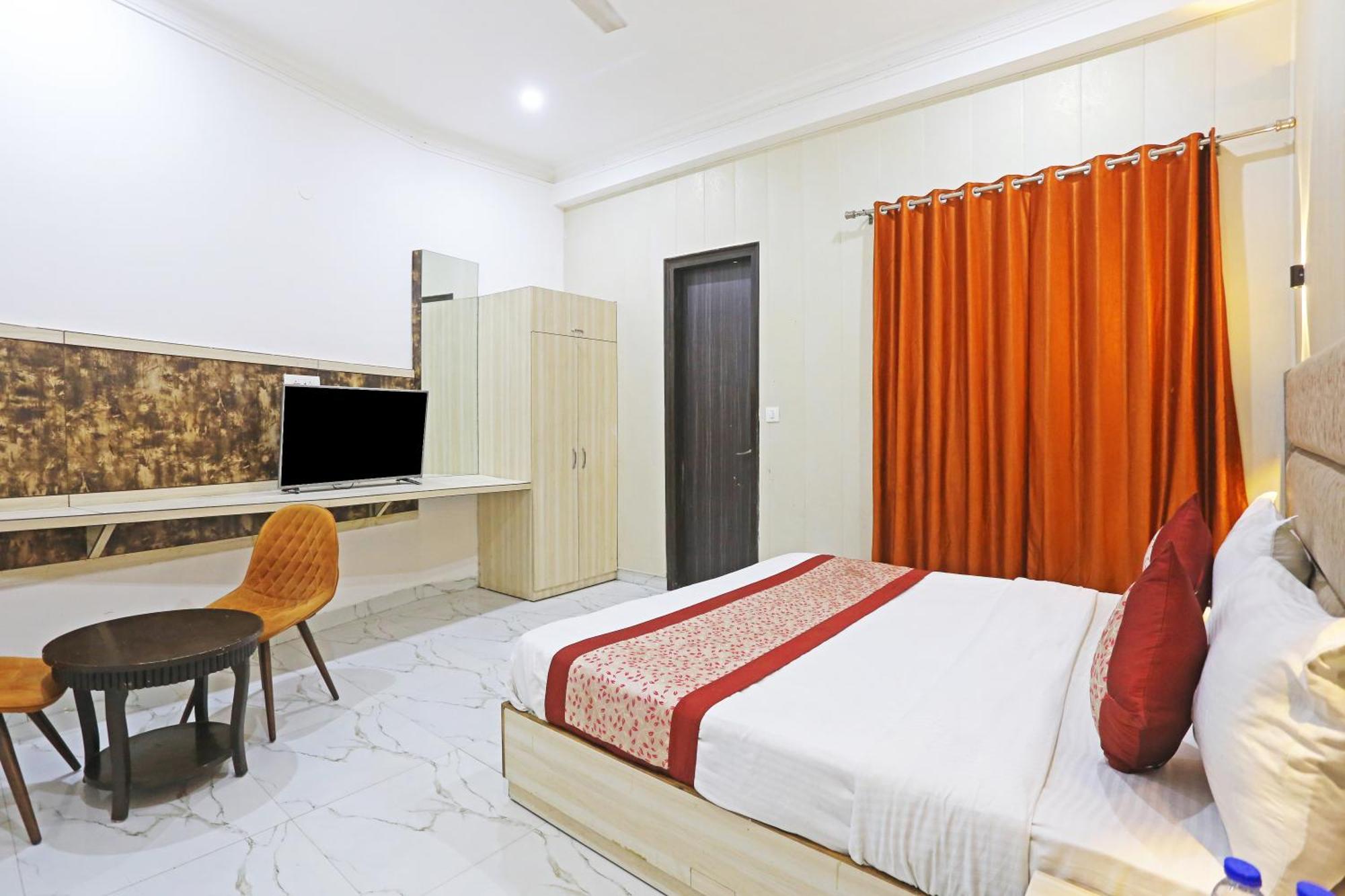 The Almora Residency - Complimentary Airport Trasnfer Hotel New Delhi Exterior foto