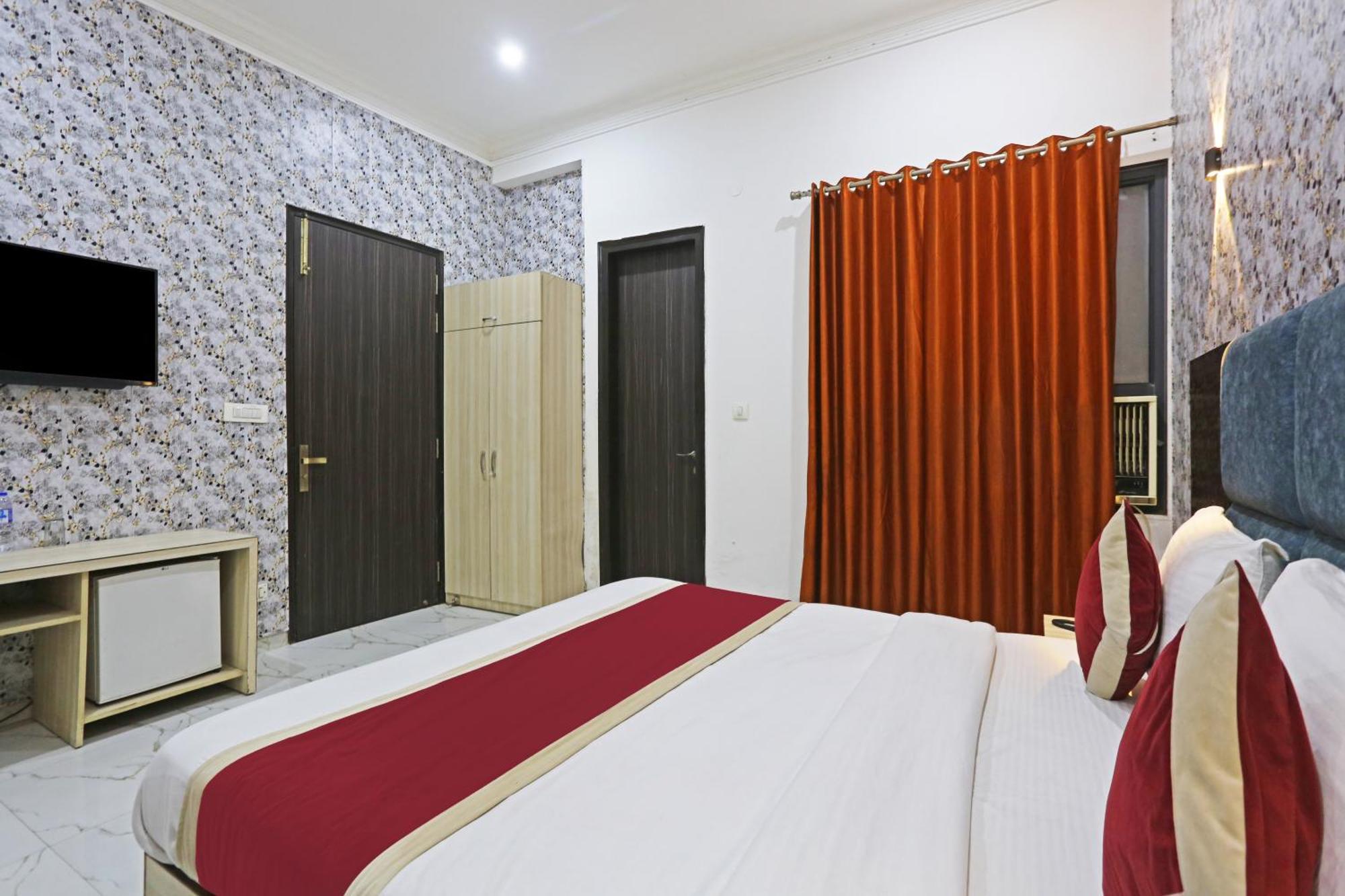 The Almora Residency - Complimentary Airport Trasnfer Hotel New Delhi Exterior foto