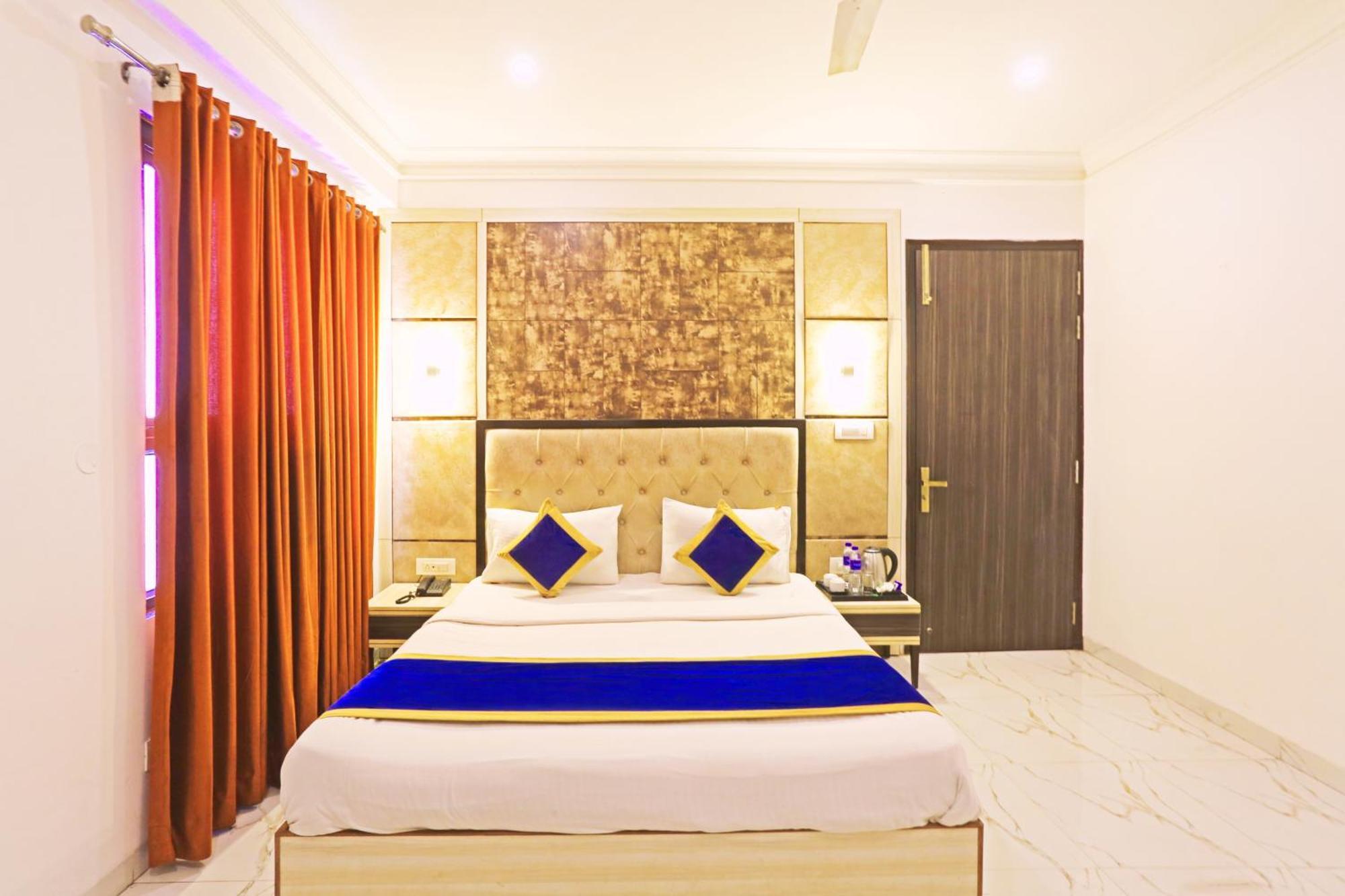 The Almora Residency - Complimentary Airport Trasnfer Hotel New Delhi Exterior foto