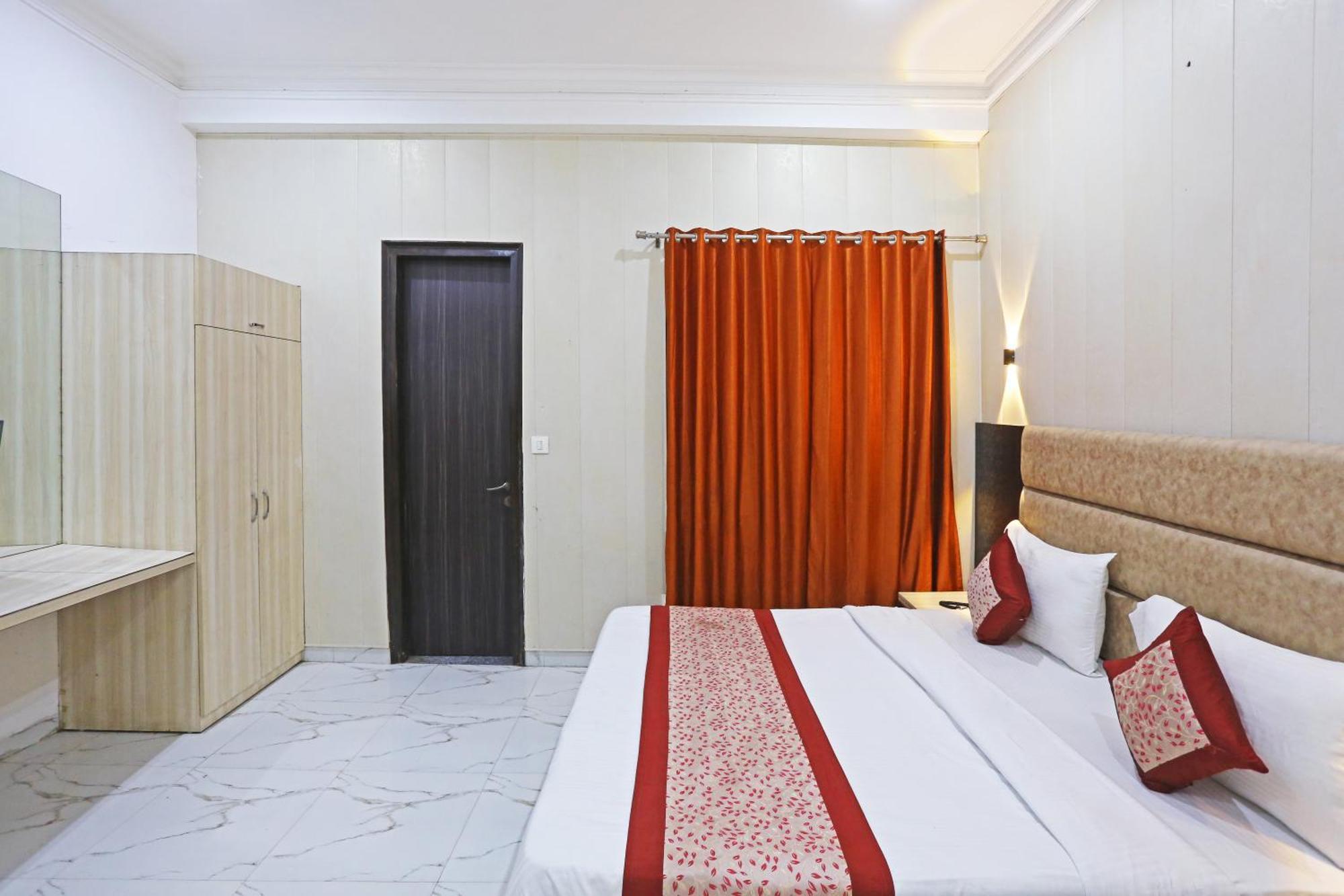 The Almora Residency - Complimentary Airport Trasnfer Hotel New Delhi Exterior foto