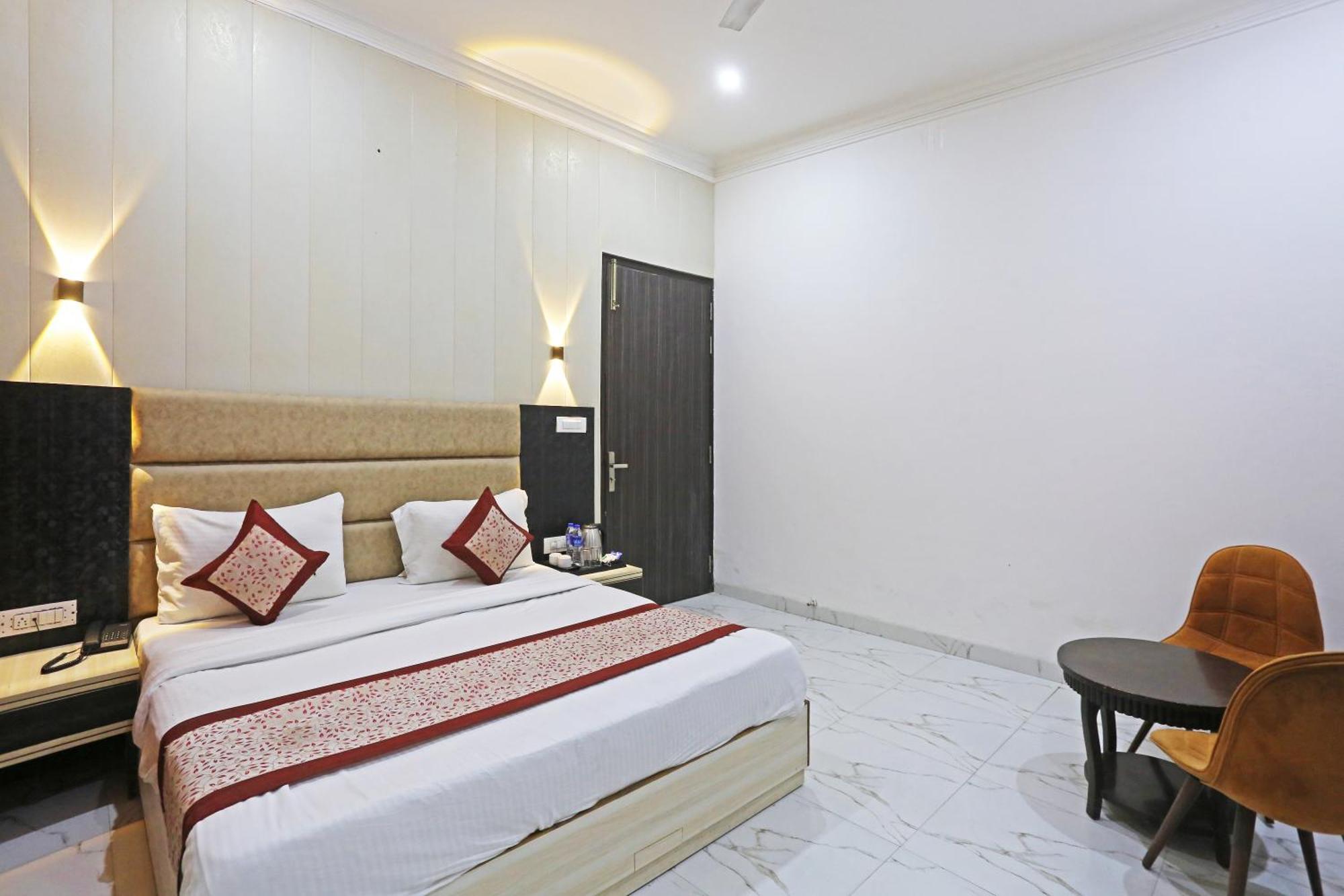 The Almora Residency - Complimentary Airport Trasnfer Hotel New Delhi Exterior foto