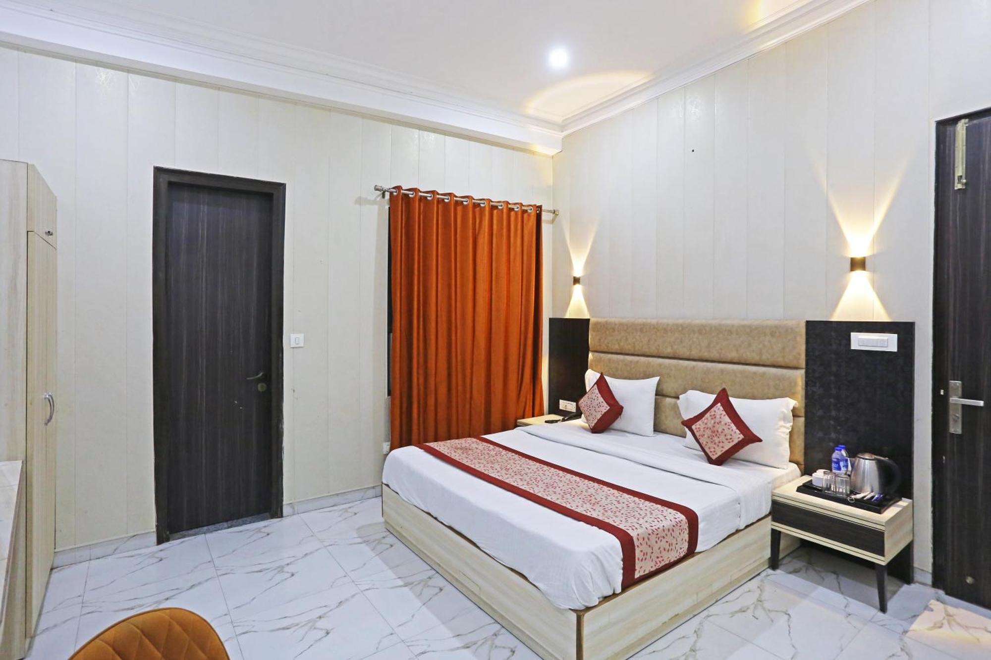 The Almora Residency - Complimentary Airport Trasnfer Hotel New Delhi Exterior foto