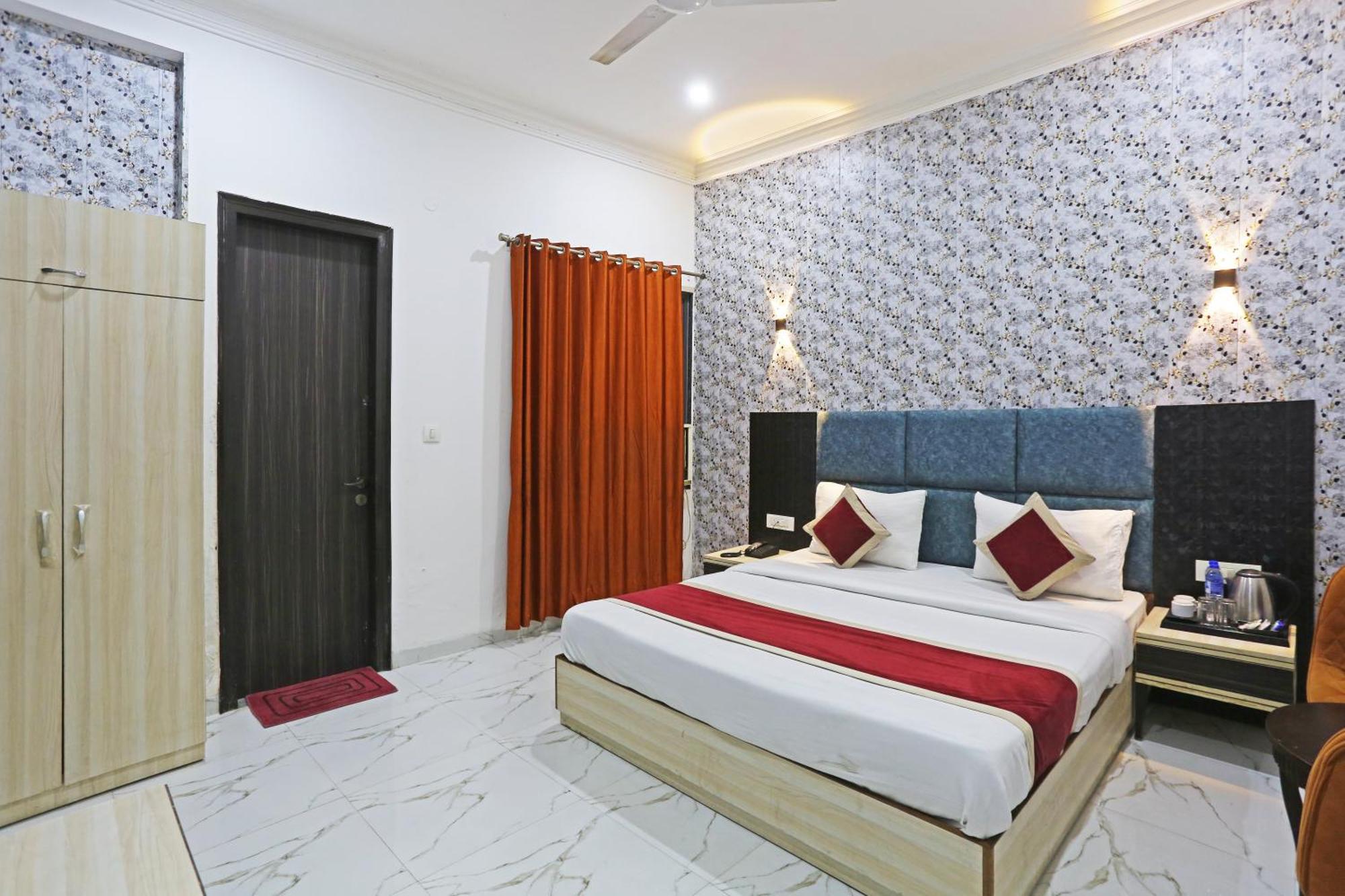 The Almora Residency - Complimentary Airport Trasnfer Hotel New Delhi Exterior foto