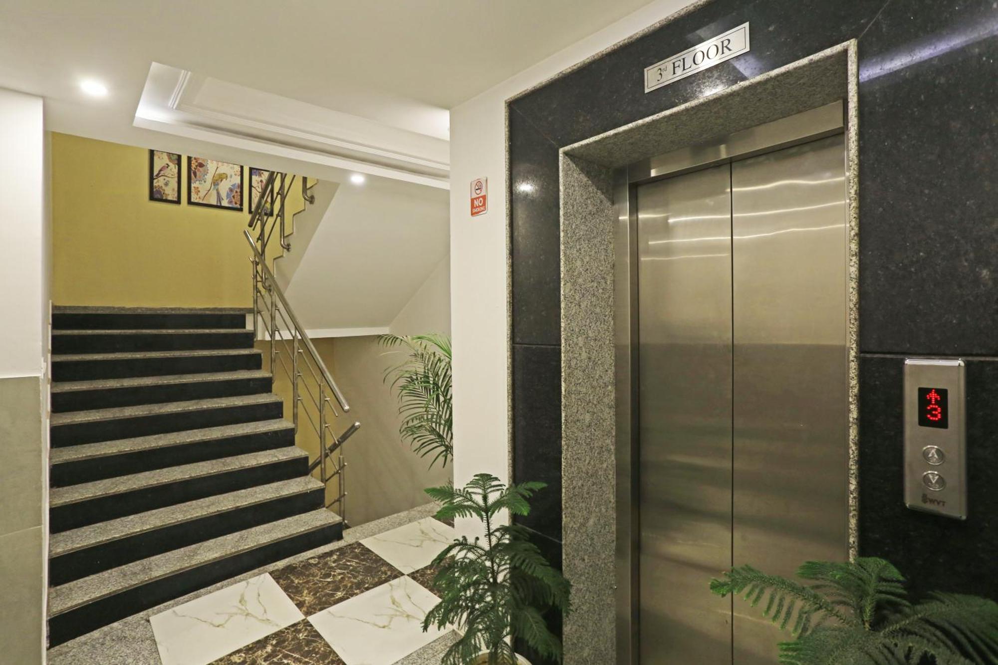 The Almora Residency - Complimentary Airport Trasnfer Hotel New Delhi Exterior foto