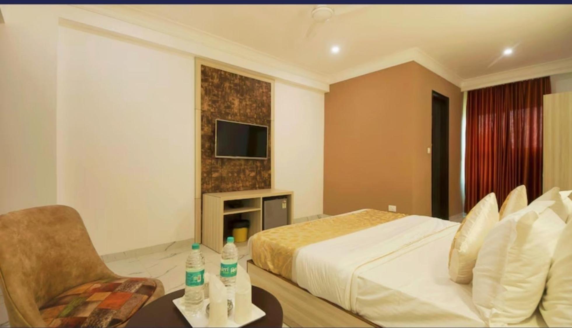 The Almora Residency - Complimentary Airport Trasnfer Hotel New Delhi Cameră foto
